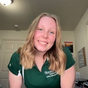 Meet your Posher, Allison!